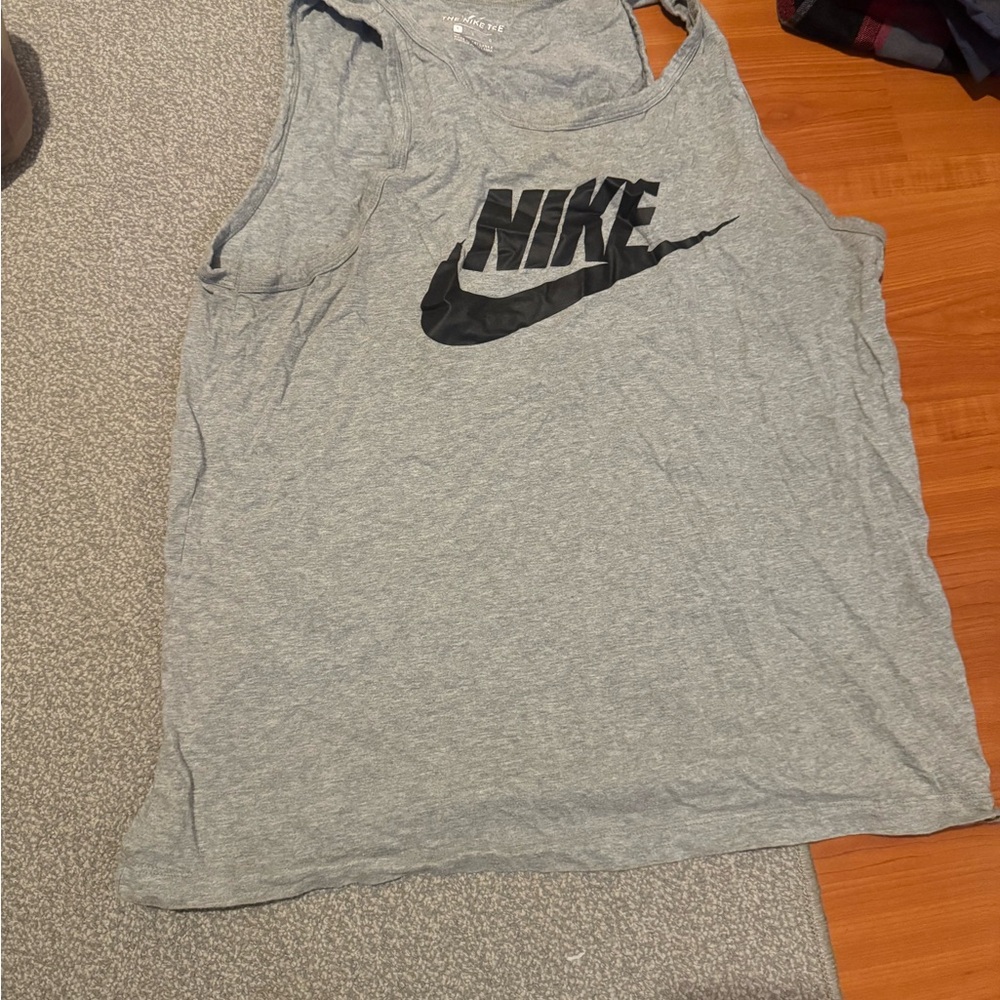 Nike Heather Gray Sleeveless Top